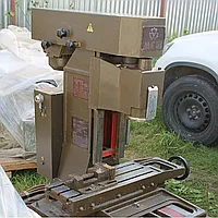 Настольный фрезерный станок с ручным управлением модель МС51